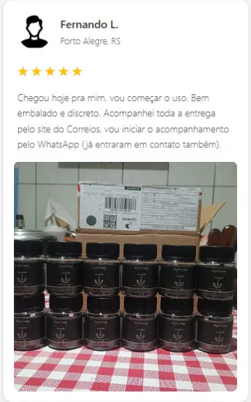 Avaliação de cliente citando entrega discreta, rastreio pelos Correios e contato via WhatsApp